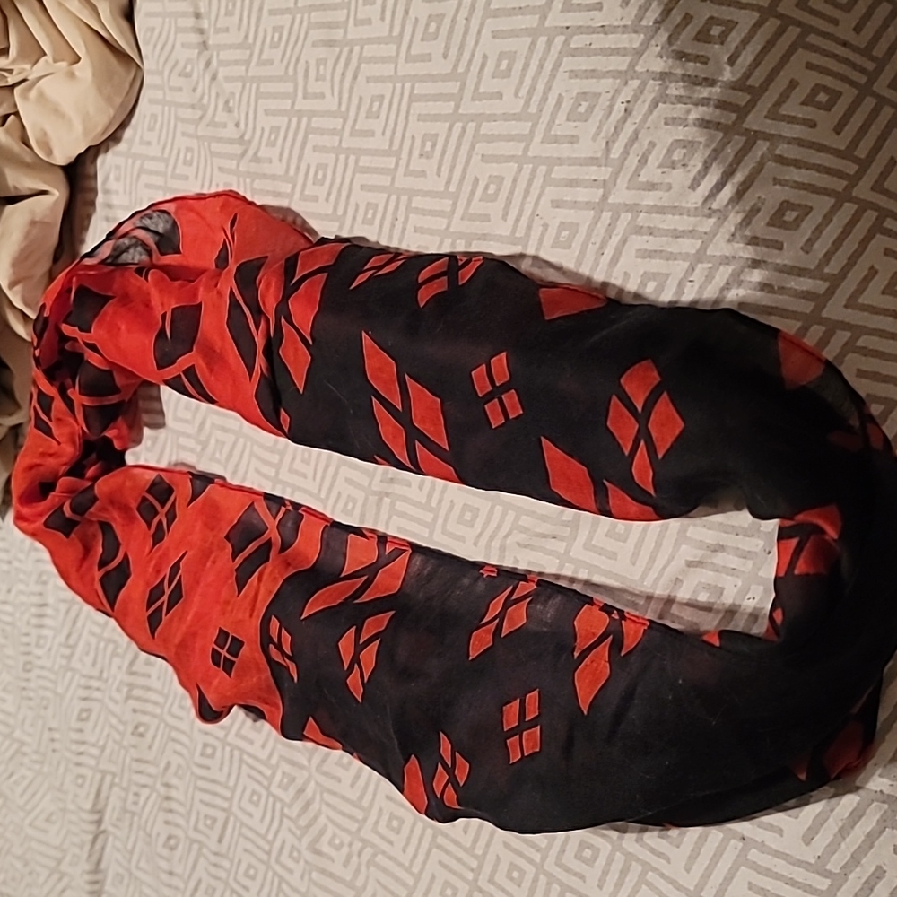 Harley quinn dc comics infinity scarf bio world